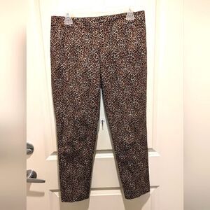 $5 Item! White House Black Market 4 Regular Leopard Print Slim Ankle Pants